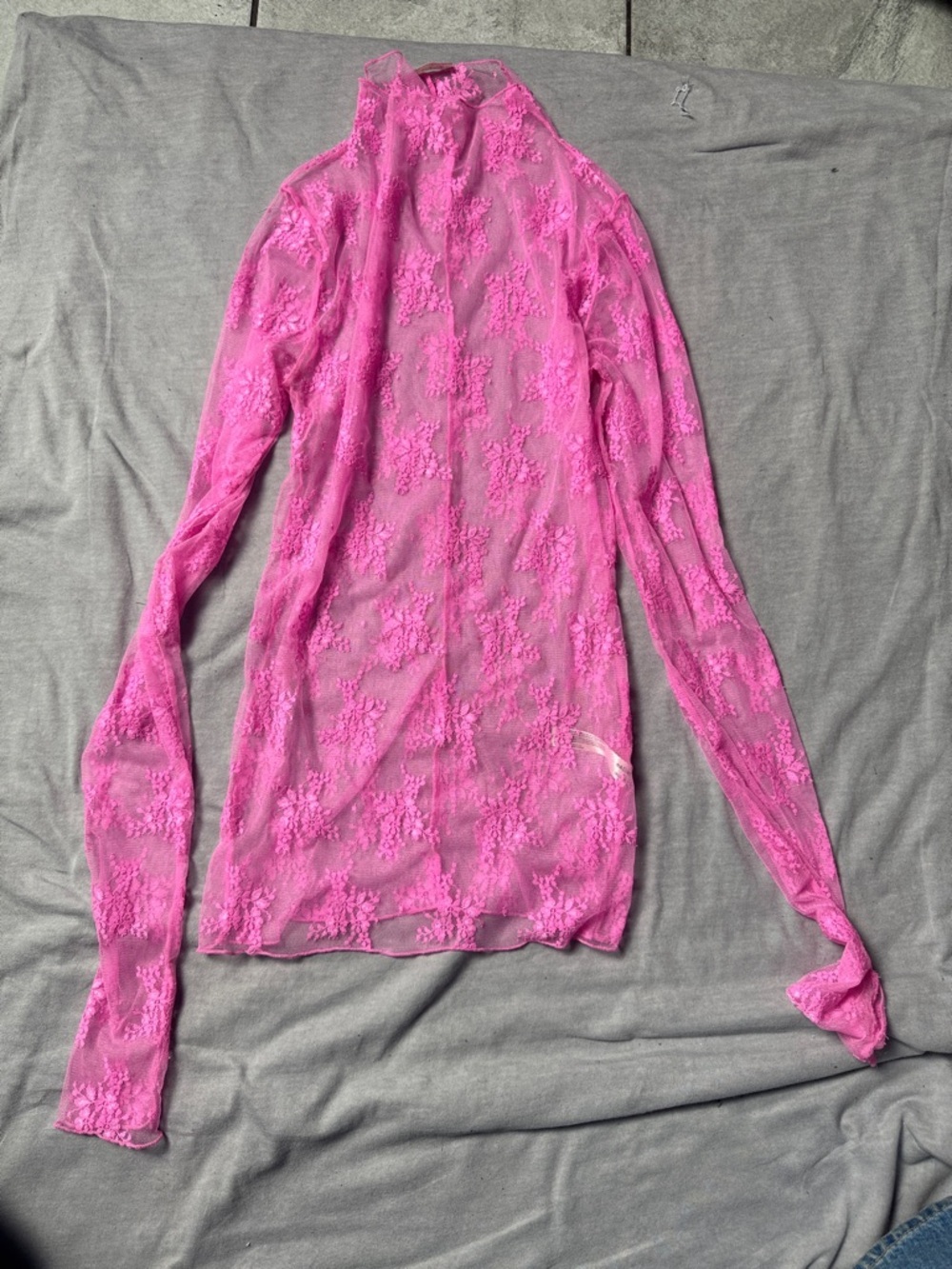 Sheer Floral Lace Long-Sleeve Top - Hot Pink